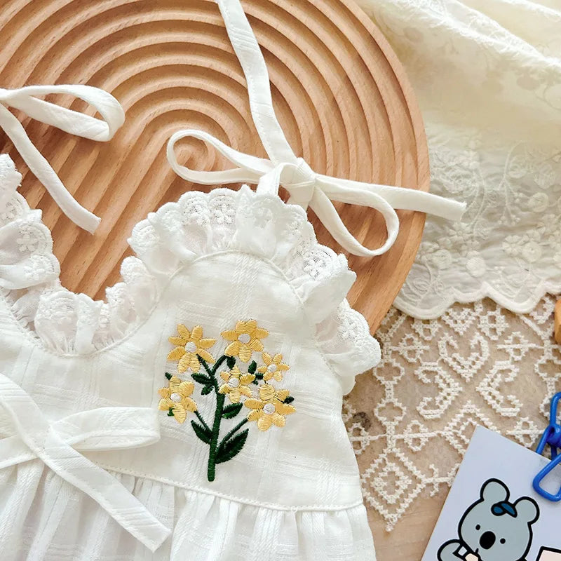 2025 Summer Charming Sleeveless Bow Tie Flower Embroidered Infant Newborn Girls One Piece Bodysuits Soft Baby Girl Lace Jumpsuit