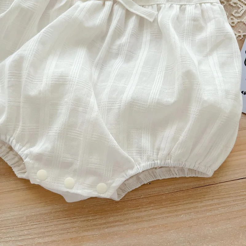 2025 Summer Charming Sleeveless Bow Tie Flower Embroidered Infant Newborn Girls One Piece Bodysuits Soft Baby Girl Lace Jumpsuit